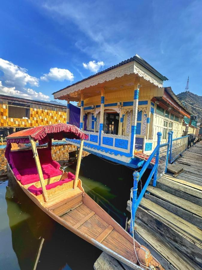 Lalarukh Group Of Houseboats Otel Srīnagar Dış mekan fotoğraf